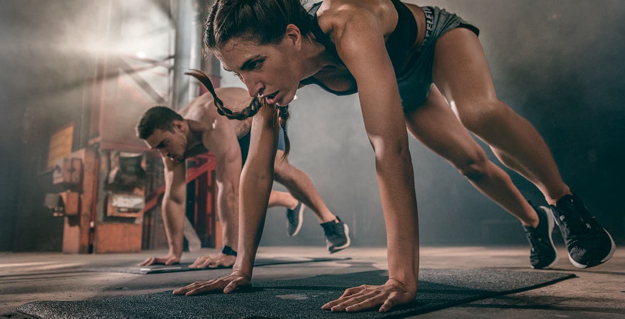 ダイエットしたい方必見！HIIT: 燃焼！強化！進化！短時間で効果